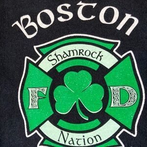 Men's Gildan Boston Fire Fighters Irish Celtic T-Shirt Size XL